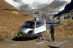 Na lądowisku helikopterów w bazie ABC pod Annapurną